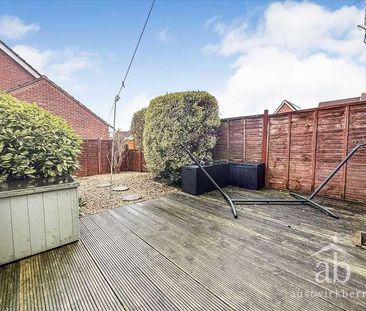 Oak Eggar Chase, Ipswich, IP8 - Photo 4