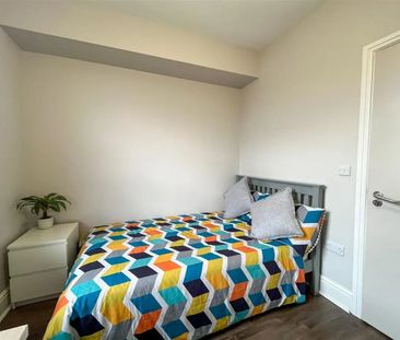 Room in a Shared House, Edmund Road, S2 - Photo 6