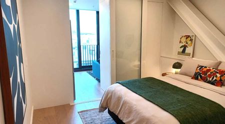 Stunning New One-Bedroom Apartment in the Heart of Te Aro, Wellington - Photo 2