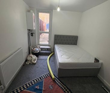 1 Bed Flat, High Road Leyton, E10 - Photo 5