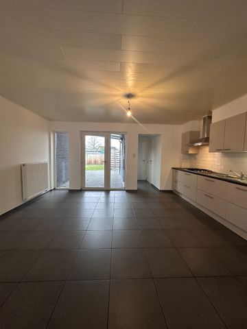 Charmante woning met 3 slaapkamers en tuin te huur in Mol - Photo 2