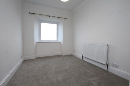 3 bedroom maisonette to rent - Photo 5
