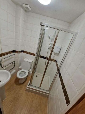 John Repton Gardens, Brentry, Bristol, Bristol, BS10 - Photo 3