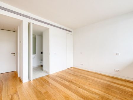 3 bedroom luxury Apartment for rent in Misericórdia, Portugal - Photo 5