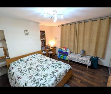 4 Bed Semi-Detached House, Restalrig Road, EH6 - Photo 4