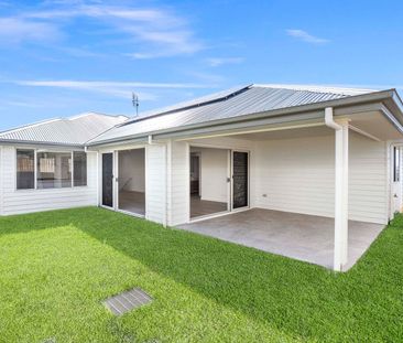 Brand new 3 bedroom home - Photo 1