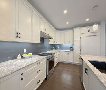 For Lease - 322 Lysander Place, Manor Park - Cardinal Glen and Area, Ontario - Photo 4