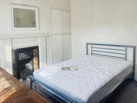 5 bedroom house to rent - Photo 2