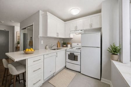 For Lease - 103 Avenue Road Unit# 404, Toronto, Ontario - Photo 3