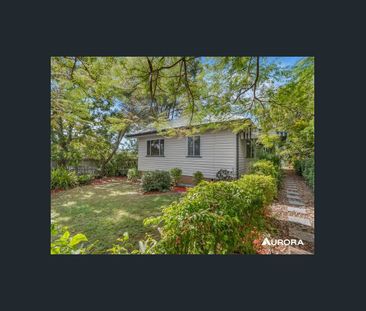 Spacious Three-Bedroom Home in Sought-After Carina - Photo 5