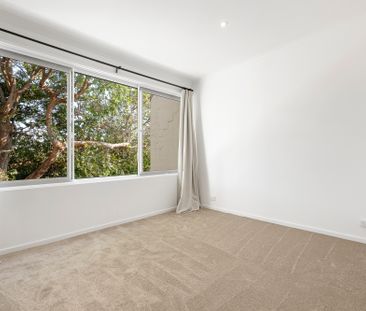 3/19 Bruce Street, Toorak VIC 3142 - Townhouse For Rent | Domain - Photo 4