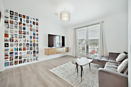 2 bedroom apartment to rent - Photo 2