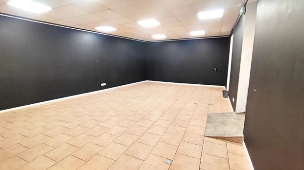 A LOUER LOCAL COMMERCIAL 150 M² - NICE LIBERATION - Photo 1