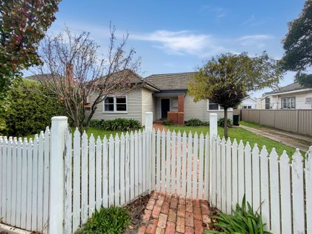 140 Neale Street, Flora Hill - Photo 5