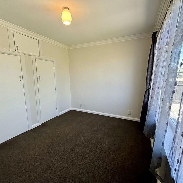 Renovated 3 bdrm home in handy location - Photo 1