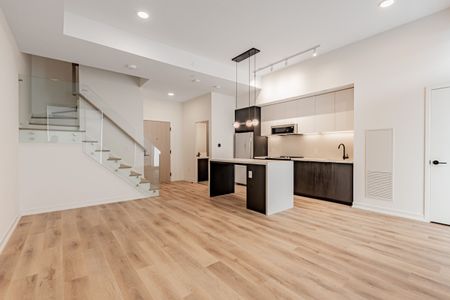 For Lease - 5 York Garden Way Unit# TH#101, Toronto, Ontario - Photo 4
