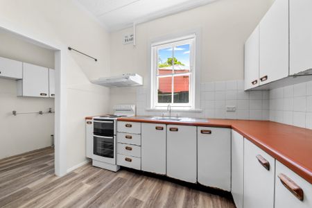 7 Griffith Avenue, North Bondi NSW 2026 - House For Rent | Domain - Photo 2