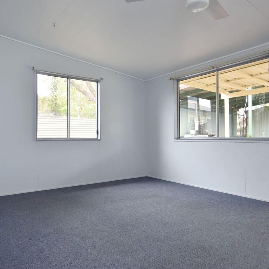 BREAK LEASE:: BIG BLOCK, BIG VALUE, DON'T MISS OUT - Photo 1