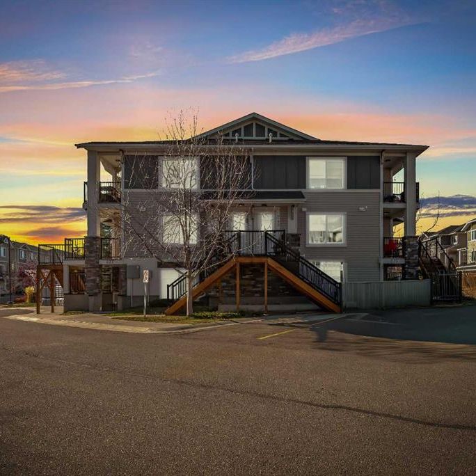 Bright & Spacious 2 Bedroom Apartment In Chestermere’s Lake Community. - Photo 1