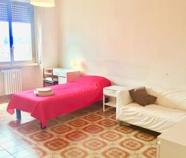 Via Bartolomeo Colleoni, Rome, Lazio 00176 - Photo 1