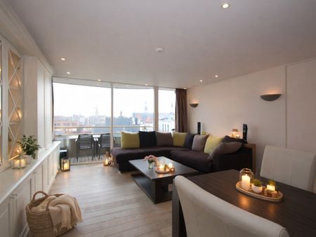 Luxueus 1-slaapkamer appartement met zicht op de markt - Photo 2