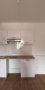 Location Appartement 1 pièce 26m² BORDEAUX 33000 - Photo 4