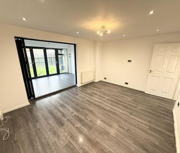 5 bedroom detached house to rent - Photo 1