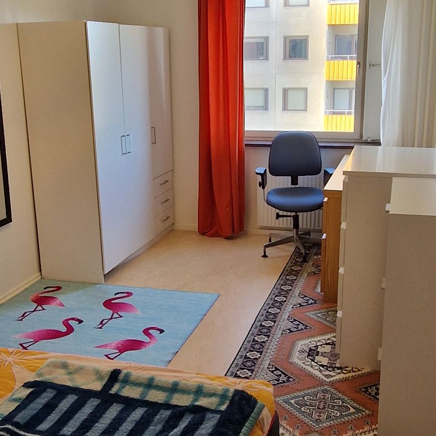 Krögarvägen, Norsborg - Foto 2