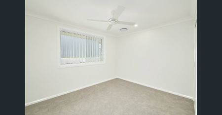 CONTEMPORARY LEVEL LIVING! - Photo 3