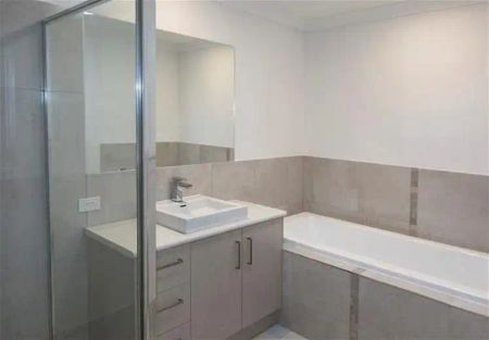 “For Rent: 30/37 Wildey Street, Raceview QLD 4305” - Photo 5