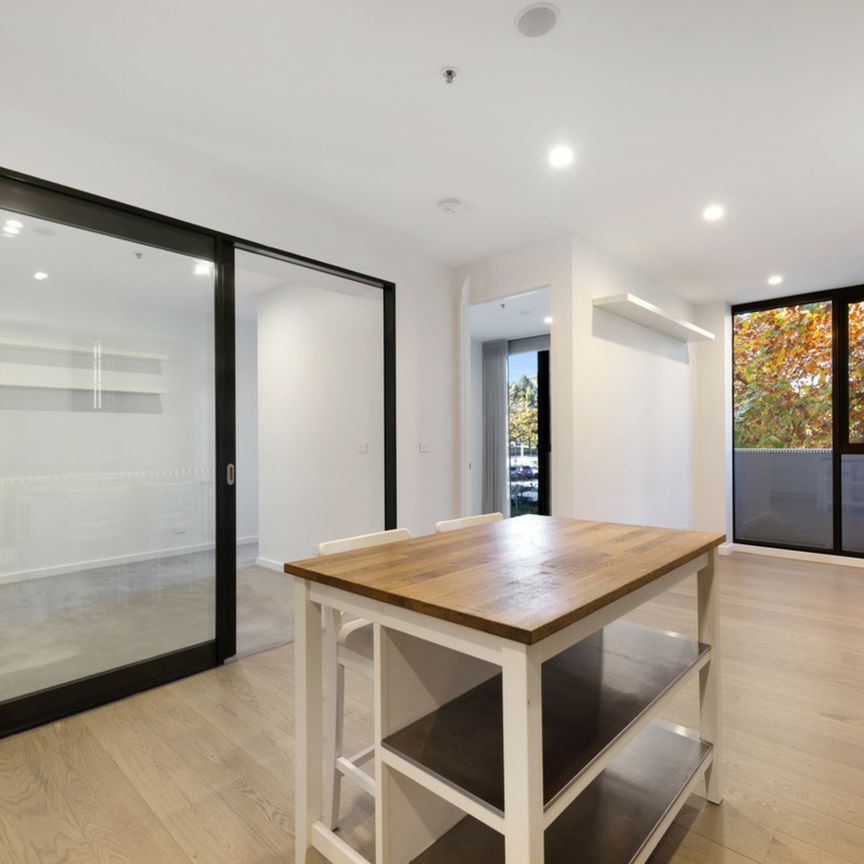 Luxury Living At The Griffin - Photo 1