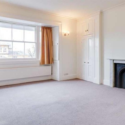 Lansdown Terrace, GL50 - Photo 1
