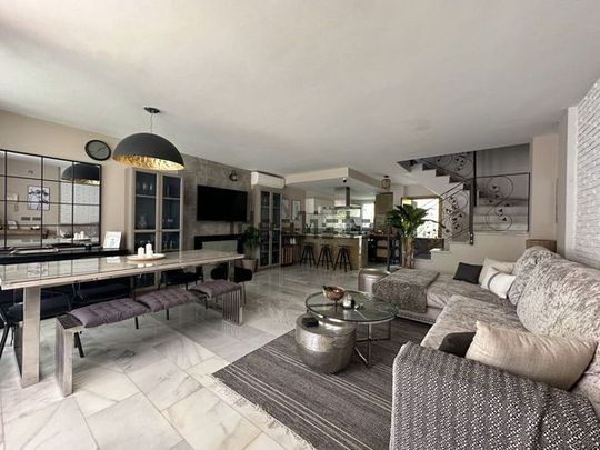 Alquiler de chalet adosado en Calle Al-andalus - Photo 1