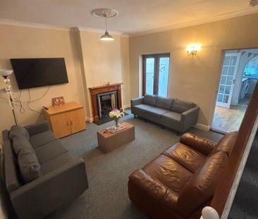 4 bedroom house to rent - Photo 1