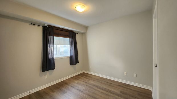 For Lease - 293 Everest Private Unit# A, Elmvale Acres and Area, Ontario - Photo 1