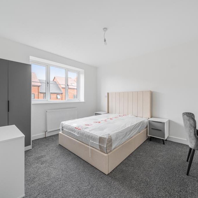 1 bedroom in a house share to rent - Photo 1