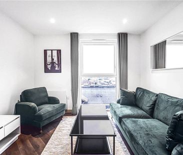 Eden Grove, Staines-upon-Thames, Surrey, TW18 4ZU - Photo 2