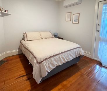 Spacious & Private 1-Bedroom Unit in Leafy St Peters - Photo 5