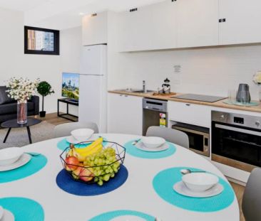 7 Bedroom Apartment - Queen Bed - Photo 1