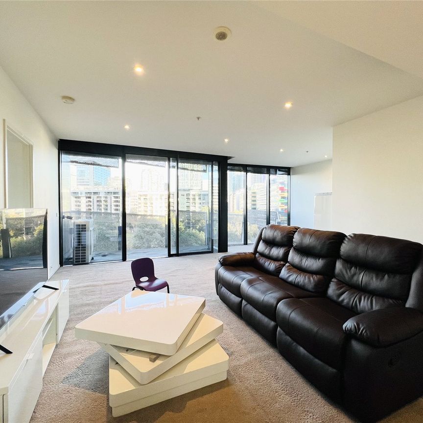 501/18 Waterview Walk - Photo 1