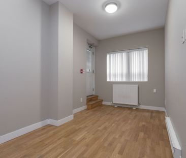 77 Spencer Avenue - Photo 4