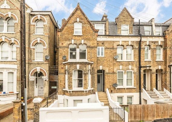 Endlesham Road, SW12 8JL, London - Photo 1