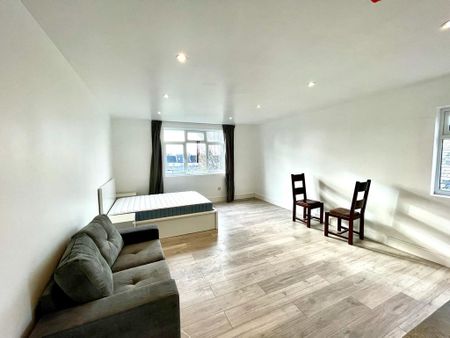 Studio to rent - Photo 5