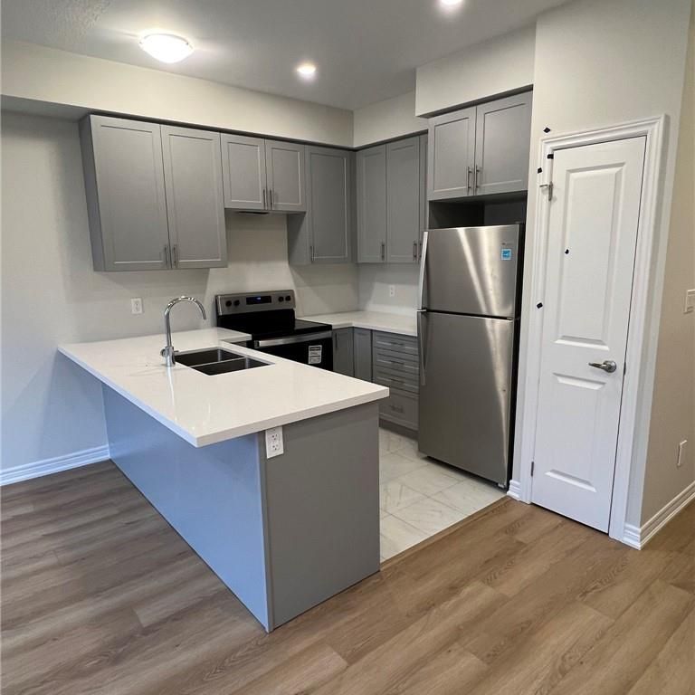 For Lease - 5 Genoa Drive, Hamilton, Ontario - Photo 1