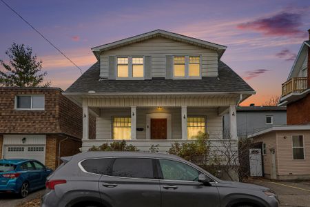 For Lease - 8 Carlotta Avenue, Vanier and Kingsview Park, Ontario - Photo 2