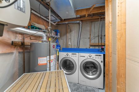 For Lease - 4 Weymouth Road, Barrie, Ontario - Photo 3