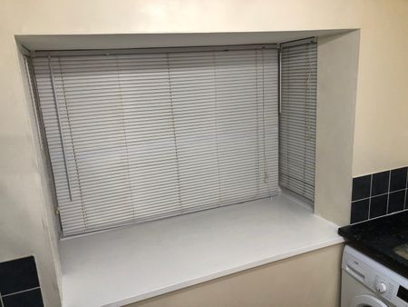 2 Bed Flat, Greenacre Gardens, E17 - Photo 5