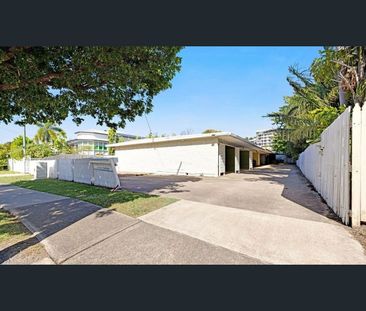 Unit 4/16 Primrose St, North Ward, Qld 4810 - Photo 4
