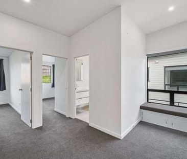 Duplex townhouse (with solar hot water cylinder) - Photo 4