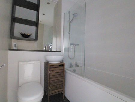 Bearsden Road, Anniesland, Glasgow - Photo 5